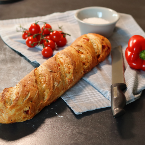 Baguette mit getrockneten tomaten