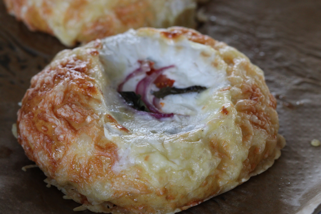 Mediterrane Käsebrötchen